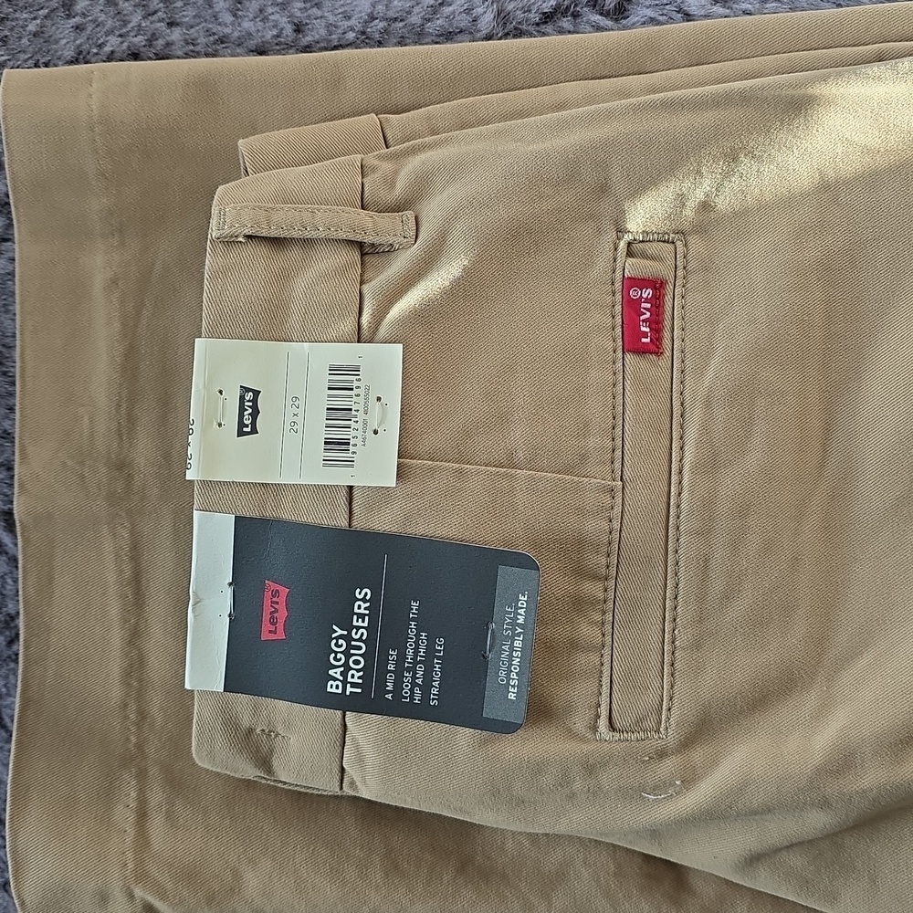New Mid Rise Levi’s Baggy Tan Chino Straight Leg Trouser size 29 x 29 8